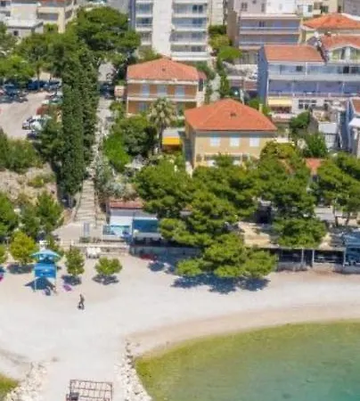 Rose, Close To The Apartman