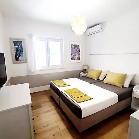 Apartment Rose, Close To The Makarska