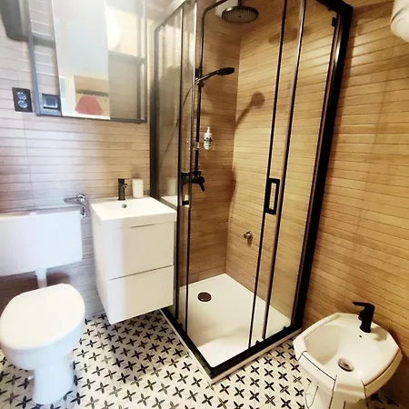 Rose, Close To The * マカルスカ